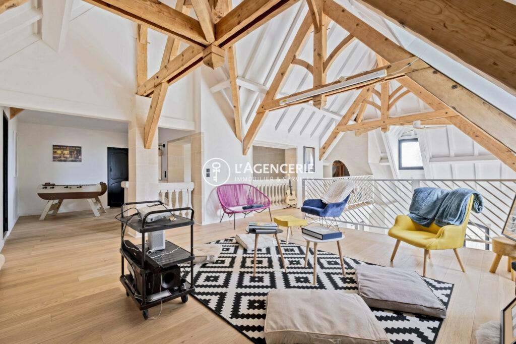 Maison familiale d’exception – 265 m² habitables + 145 m² de sous-sol aménagé – Jardin, piscine & spa
