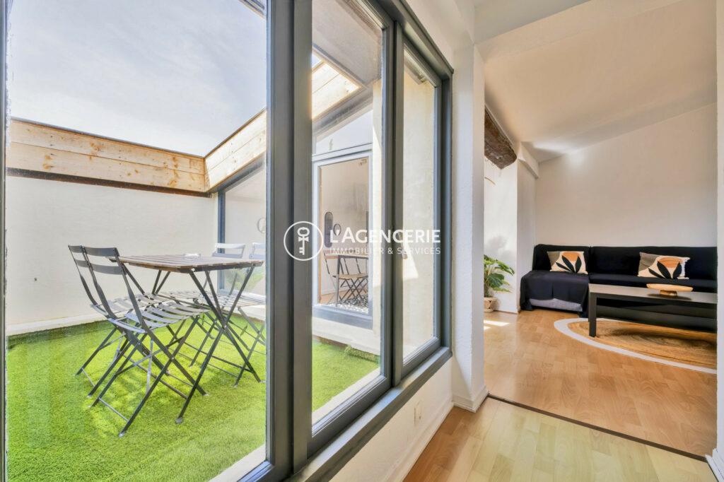 Appartement T2 avec terrasse – Place Pey Berland