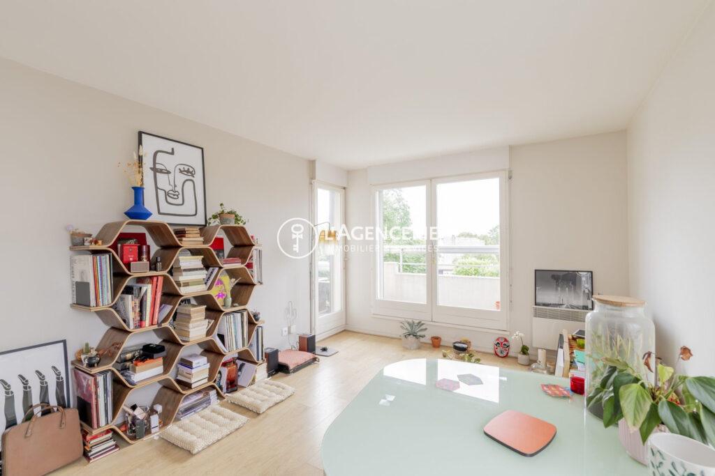 Appartement T3 meublé – Bordeaux Saint-Augustin