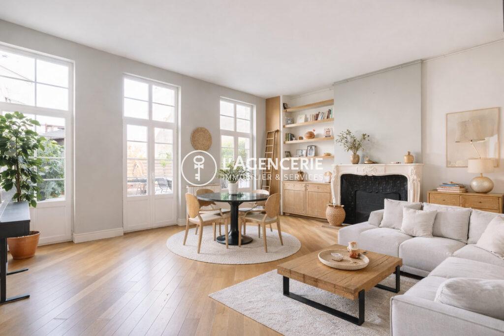 Appartement coup de coeur avec terrasse – quai des Chartrons