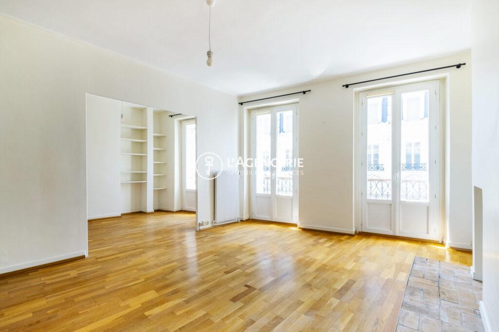 Appartement 118m² 4 chambres – Hôtel de Ville